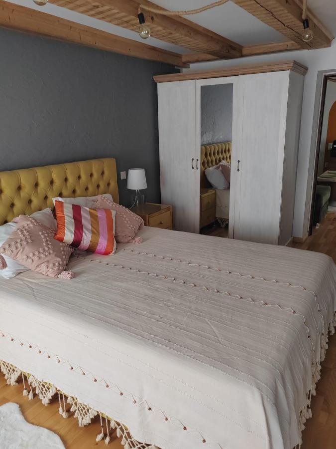 Evelyn'S Place Apartment Brasov Exterior photo
